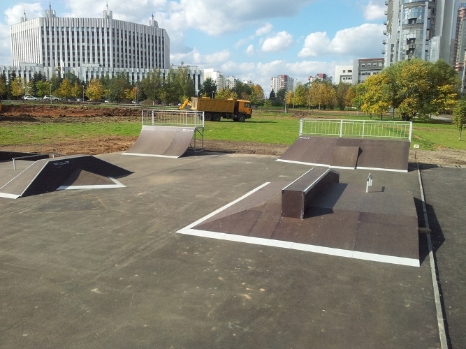 Скейт-парк в г. Москва, ЮЗАО, парк “Никулино”